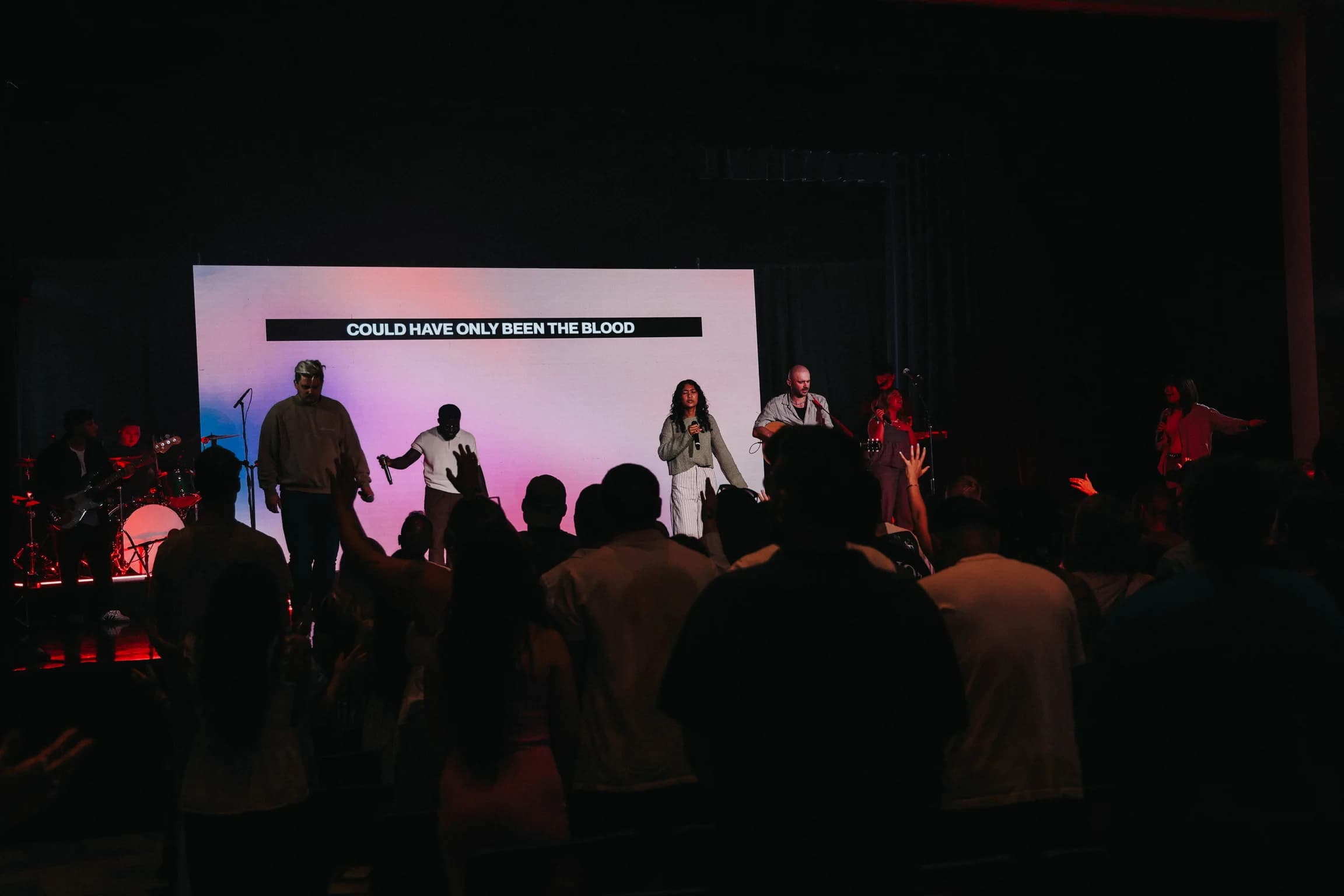 Zoe Church South Bay congregation worshipping in front of the portable stage system
